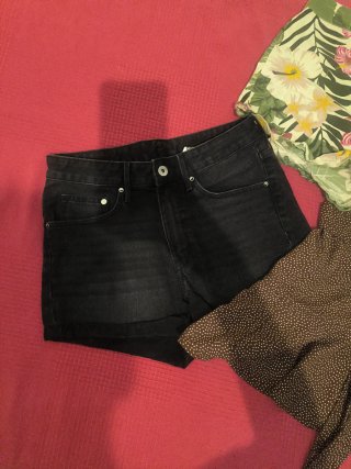 Lote Ropa: Pantalones y Falda