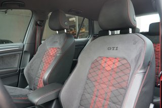 Volkswagen Golf TCR 290CV