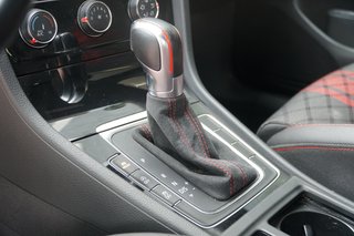 Volkswagen Golf TCR 290CV
