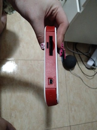 Nintendo 2DS Roja y Blanca