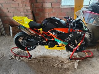 KTM RC 390 Cup