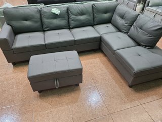 Sofá rinconera gris + puff con almacenaje