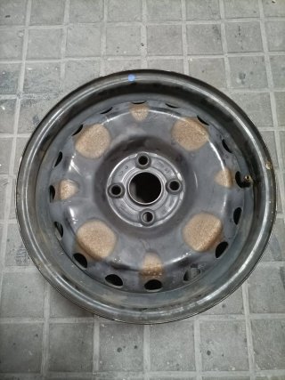 Llanta Hyundai 20 , 100e x las 4