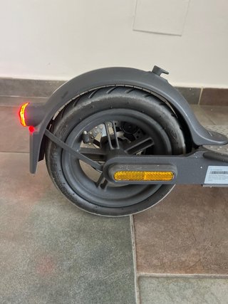 Patinete Xiaomi Mi Electric Scooter Essential.