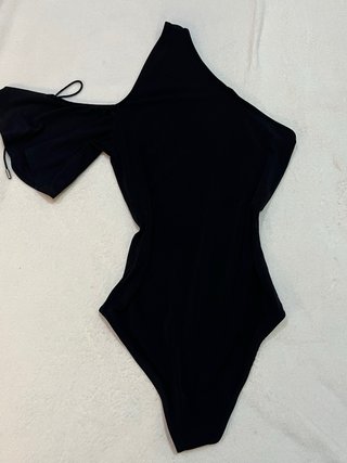 Body Top asimétrico Negro una manga Zara Talla S