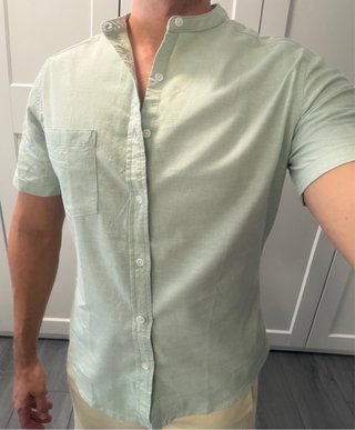 Camisa verde cuello mao