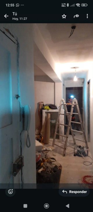 Busco trabajo de peón de albañil, o lo que se encu