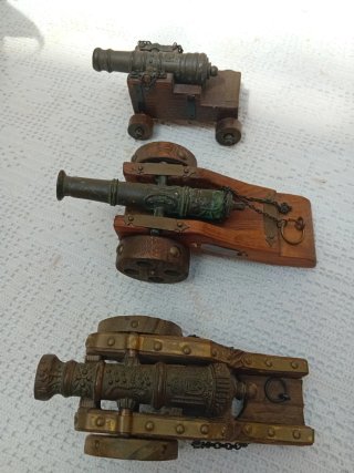 Conjunto 3 réplicas cañones miniatura