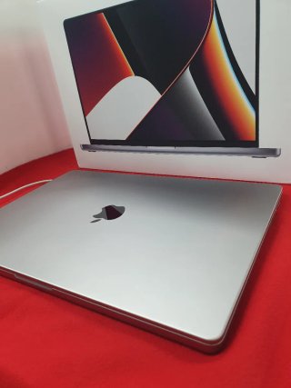 MacBook Pro 16 A2485 Plata