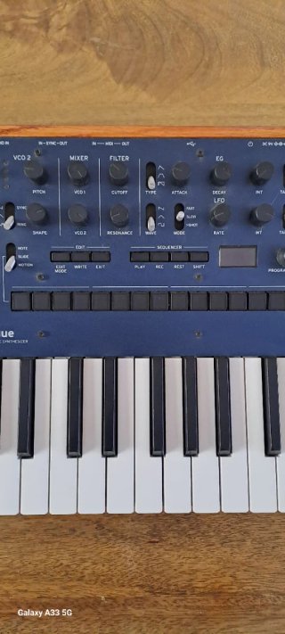 Korg Monologue Sintetizador Analógico Azul Oscuro