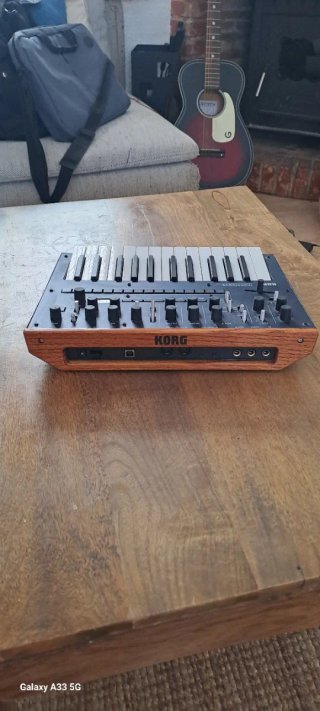 Korg Monologue Sintetizador Analógico Azul Oscuro
