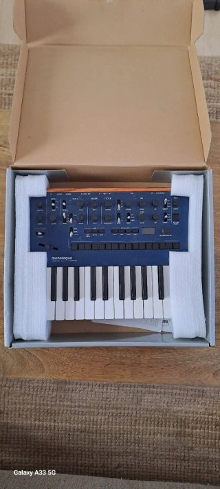 Korg Monologue Sintetizador Analógico Azul Oscuro