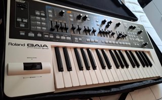 Roland GAIA SH-01 Sintetizador Teclado