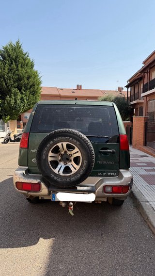 Nissan Terrano II 2.7 TDI – Largo (4x4)