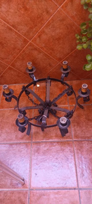Lámpara de forja para salón
