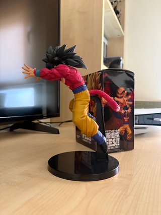 Super Saiyan 4 Son Goku Dragon Ball Banpresto