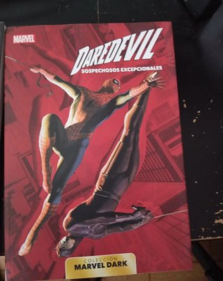 Lote de 5 cómics de la colección Marvel Dark