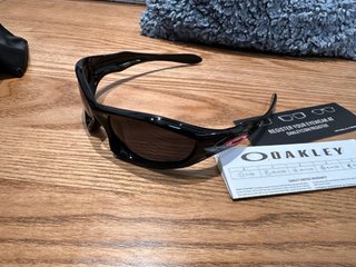 Occhiali da sole Oakley neri