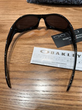 Occhiali da sole Oakley neri