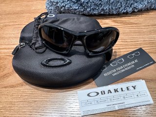 Occhiali da sole Oakley neri