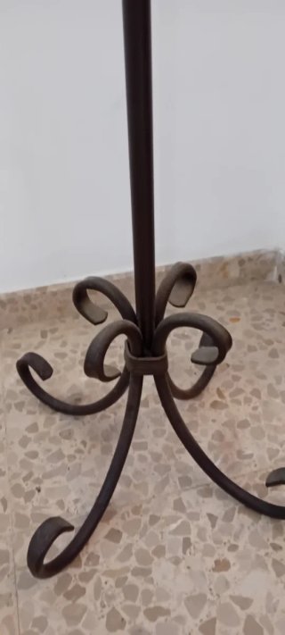 Perchero de pie forja negro/marron