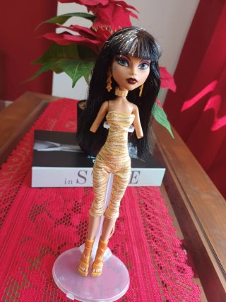 Muñeca Monster High Cleo De Nile G1 Básica 2012