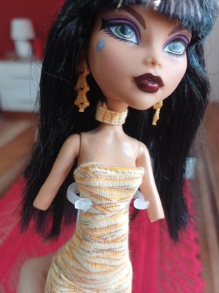 Muñeca Monster High Cleo De Nile G1 Básica 2012