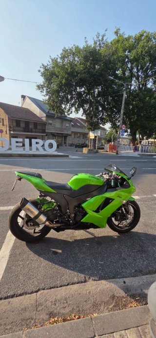 Kawasaki Ninja ZX6R