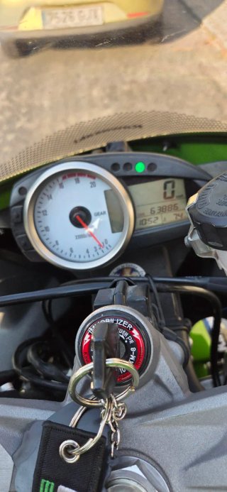 Kawasaki Ninja ZX6R