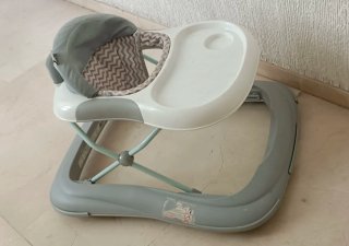 Taca taca bebé gris y blanco