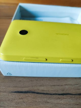 Nokia Lumia 630 Giallo + Scatola Originale