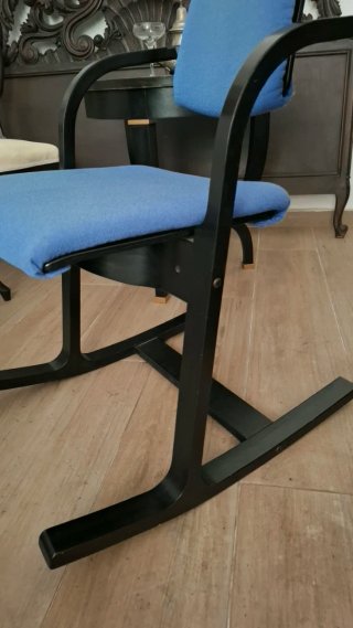 Silla Varier Actulum Madera y Tela Azul
