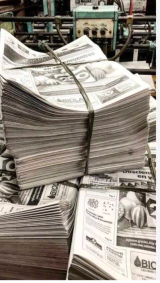 Busco papel de periódico