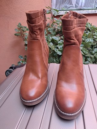Botines marrones de tacón