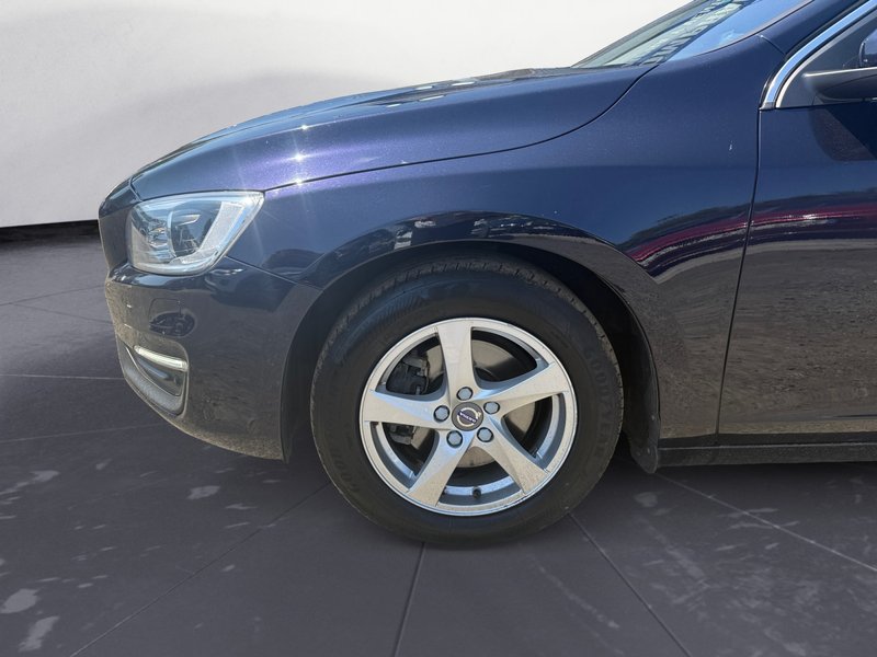 Volvo S60 D2 Momentum 2018, foto 9