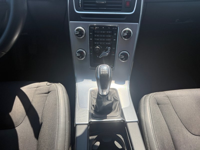 Volvo S60 D2 Momentum 2018, foto 25