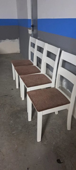 Mesa Comedor Blanca + 4 Sillas 140x82cm
