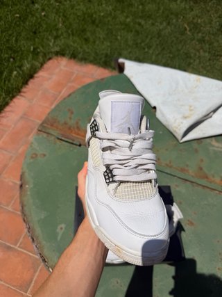 Air Jordan 4 Pure Money