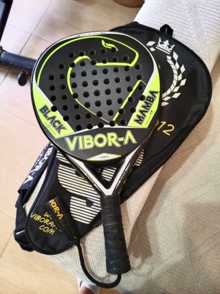 Pala de pádel Vibor-A Black Mamba