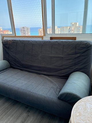 Sofá Cama Metal y laminas de madera