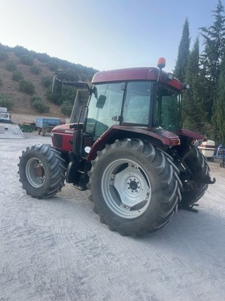 Tractor Case CX100