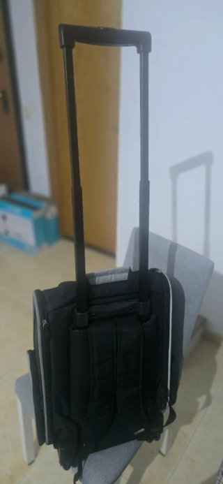 Mochila transportín para mascotas con ruedas y asa