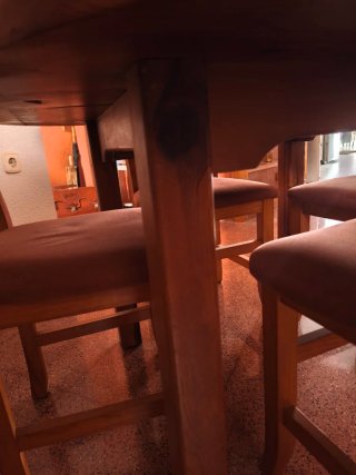 Conjunto mesa y 4 sillas madera maciza