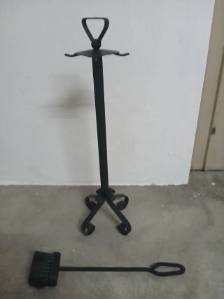 Suporte para acessórios de lareira