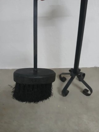 Suporte para acessórios de lareira