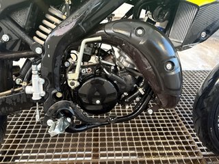 RIEJU MRT SM50 Supermotard Negra y Amarilla
