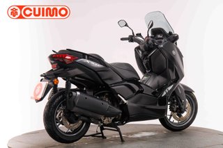 YAMAHA XMAX 300