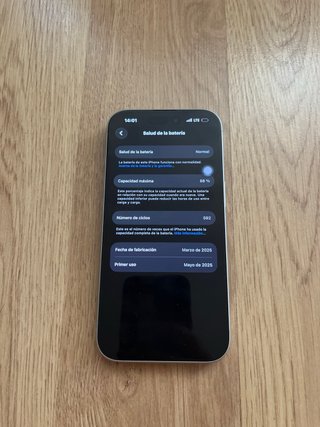 iPhone 16 Blanco con Caja