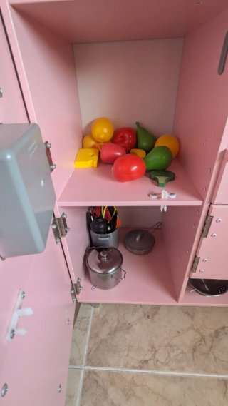 Cocinita de madera infantil rosa