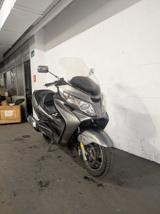 SUZUKI BURGMAN 400